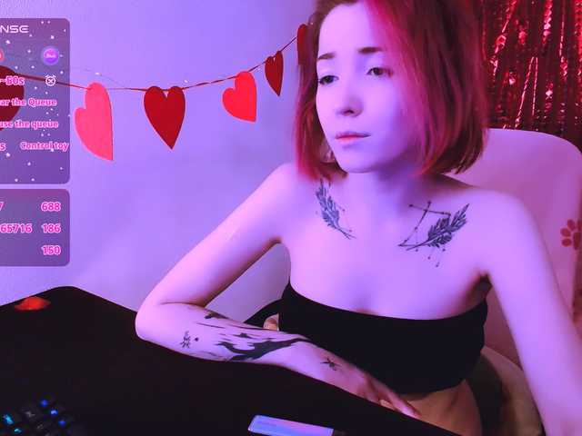 SnekoUWU's BongaCams show and profile
