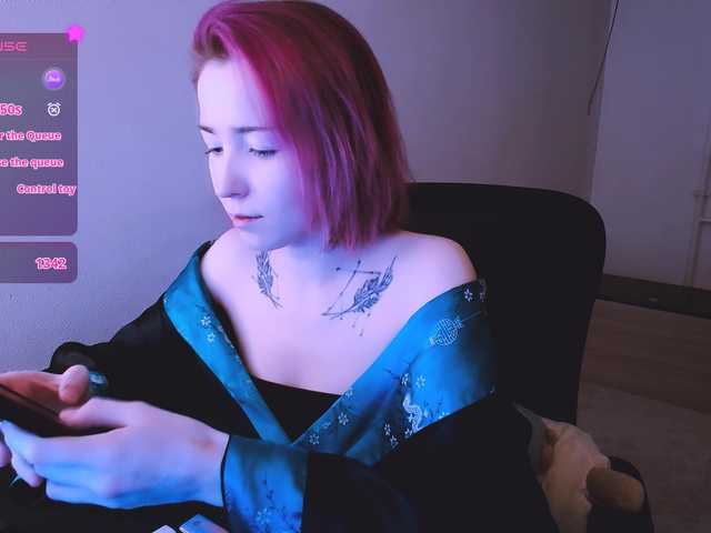 SnekoUWU's BongaCams show and profile
