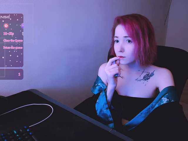 SnekoUWU's BongaCams show and profile