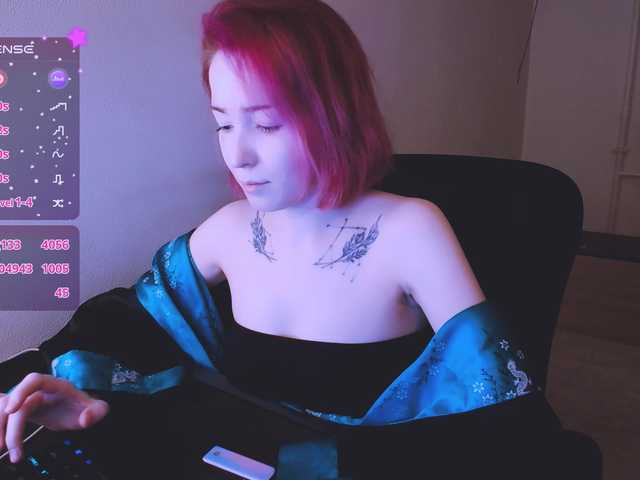 SnekoUWU's BongaCams show and profile