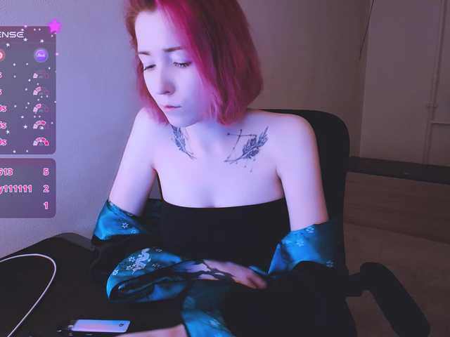 SnekoUWU's BongaCams show and profile