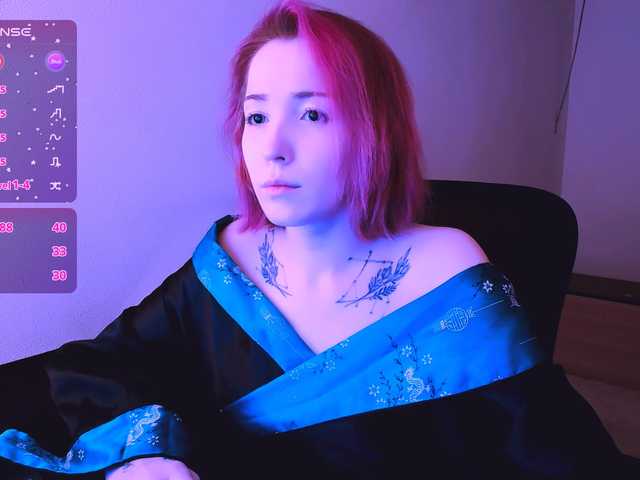 SnekoUWU's BongaCams show and profile