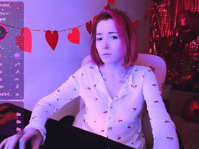 SnekoUWU's BongaCams show and profile