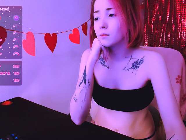 SnekoUWU's BongaCams show and profile