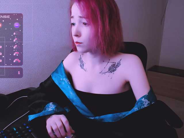 SnekoUWU's BongaCams show and profile