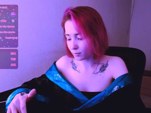 SnekoUWU's BongaCams show and profile