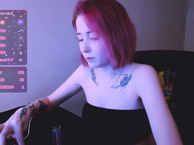 SnekoUWU's BongaCams show and profile