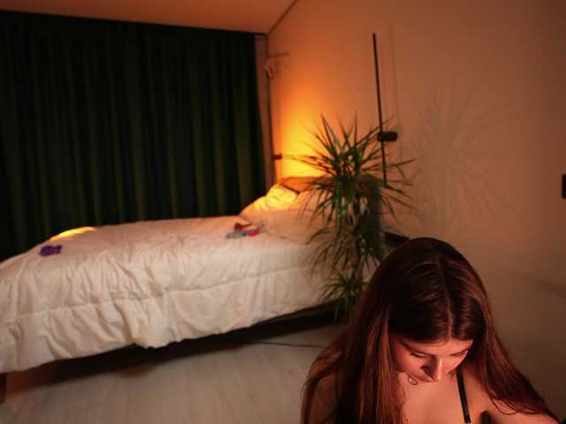 bogduzy's BongaCams show and profile