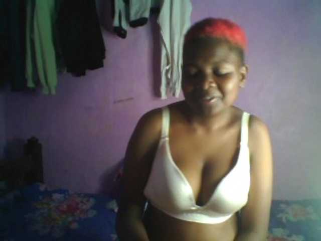 Thickblackebony webcam