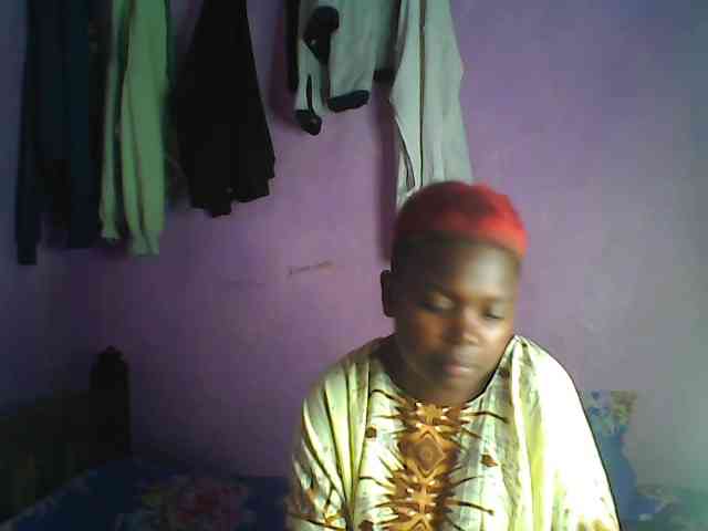 Thickblackebony webcam