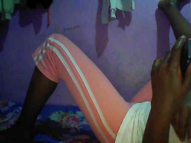 Thickblackebony webcam