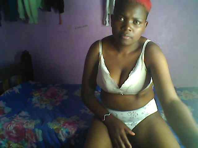 Thickblackebony webcam