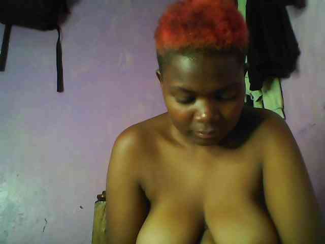 Thickblackebony webcam