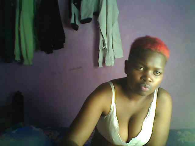 Thickblackebony webcam