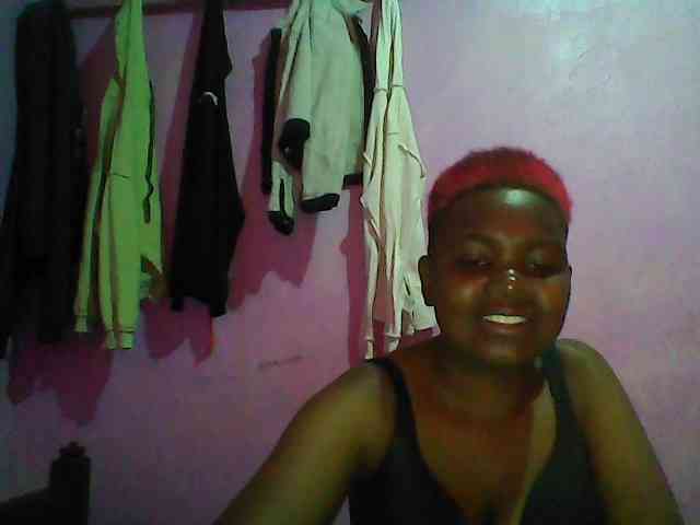 Thickblackebony webcam