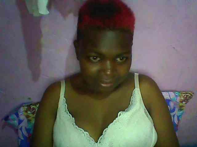 Thickblackebony webcam