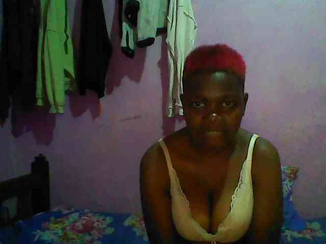 Thickblackebony webcam