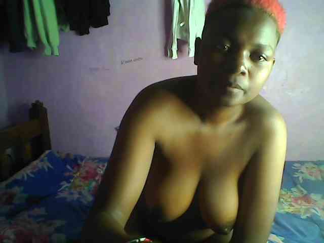 Thickblackebony webcam