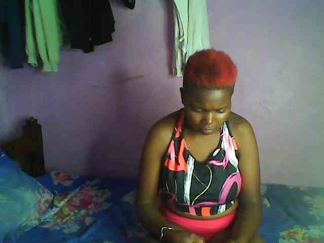 Thickblackebony webcam