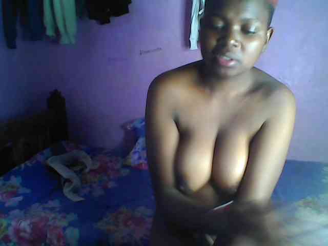 Thickblackebony webcam