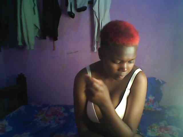 Thickblackebony webcam