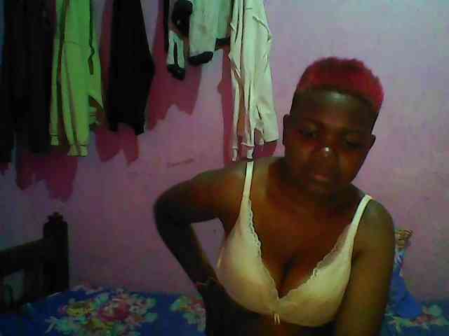 Thickblackebony webcam