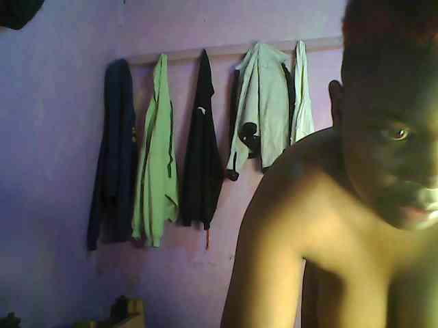 Thickblackebony webcam