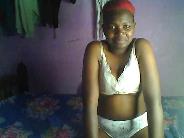 Thickblackebony webcam