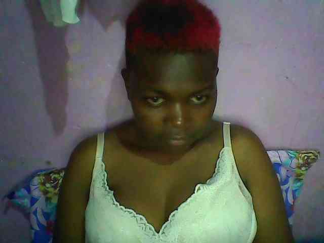 Thickblackebony webcam