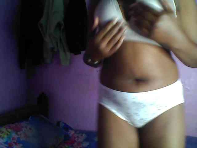 Thickblackebony webcam