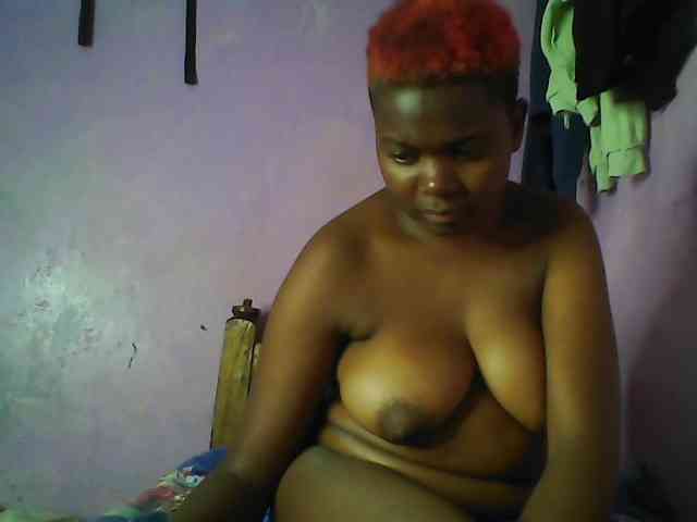 Thickblackebony webcam