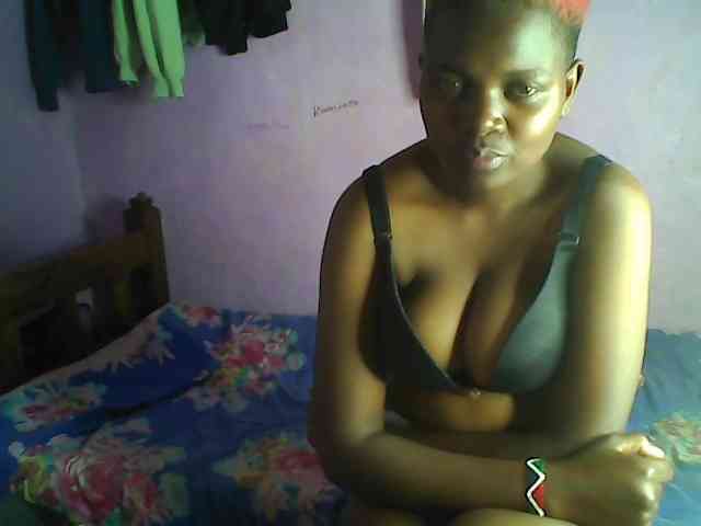 Thickblackebony webcam