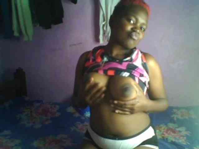 Thickblackebony webcam