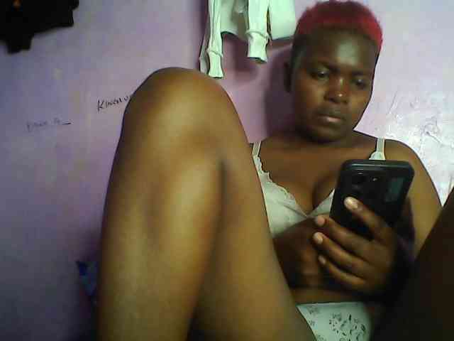 Thickblackebony webcam