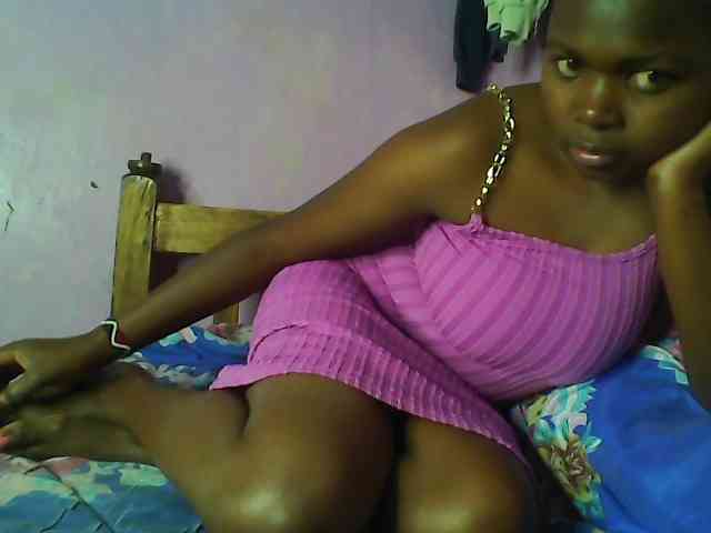 Thickblackebony webcam