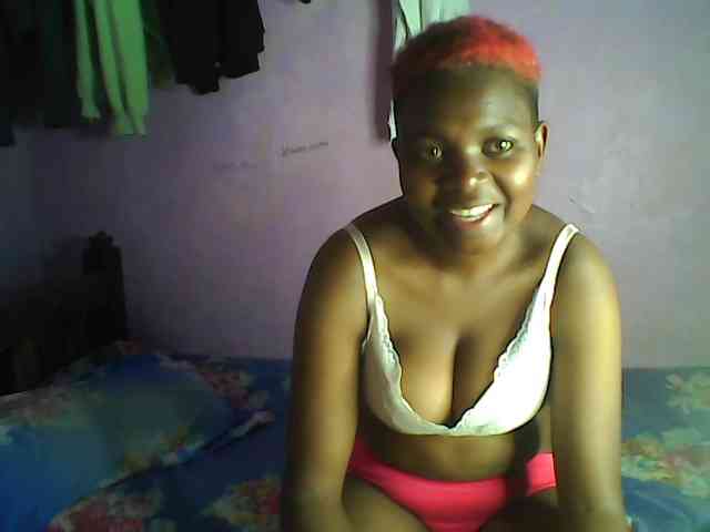 Thickblackebony webcam