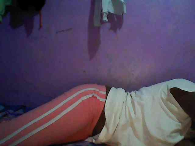 Thickblackebony webcam