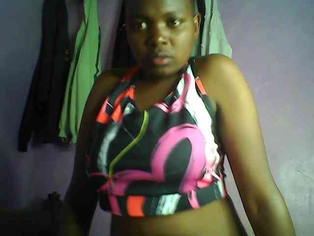 Thickblackebony webcam