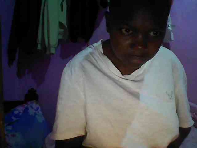 Thickblackebony webcam