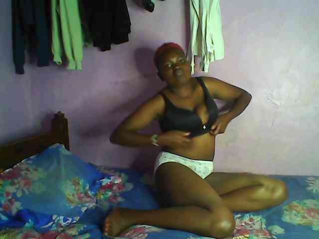 Thickblackebony webcam