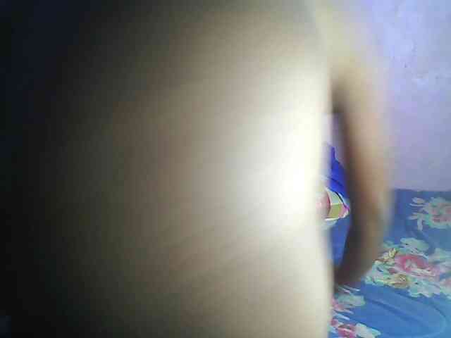 Thickblackebony webcam