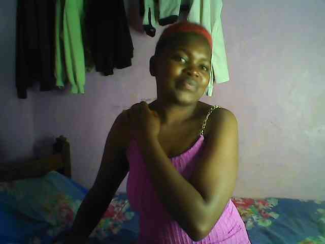 Thickblackebony webcam