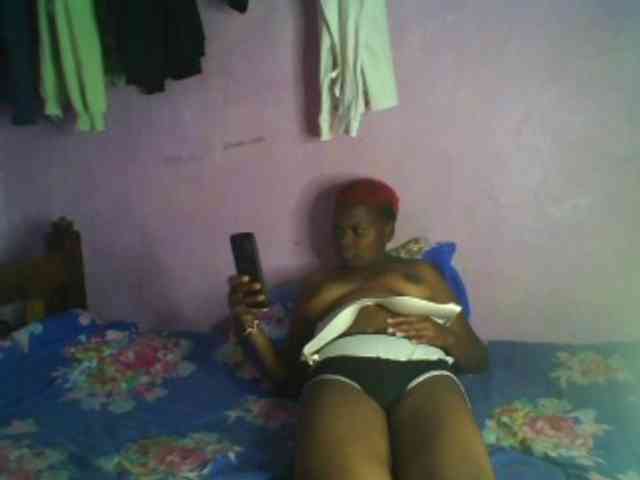 Thickblackebony webcam