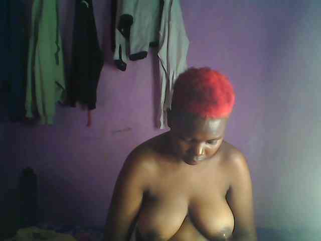 Thickblackebony webcam