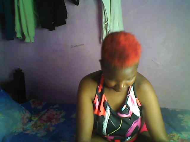 Thickblackebony webcam