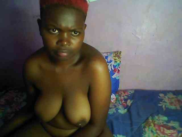 Thickblackebony webcam