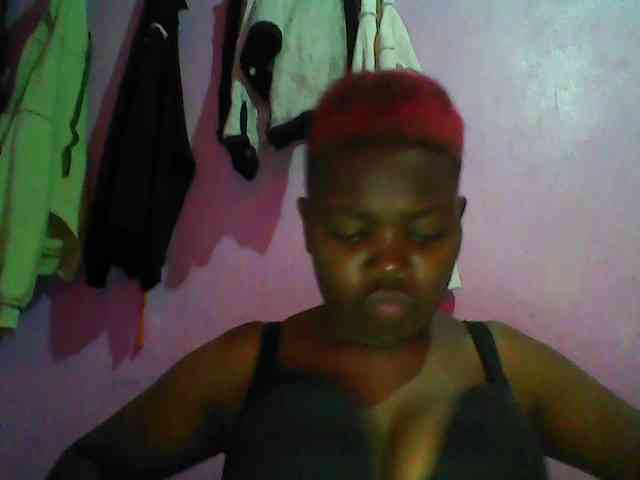 Thickblackebony webcam