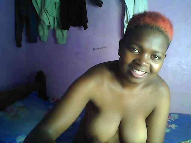 Thickblackebony webcam