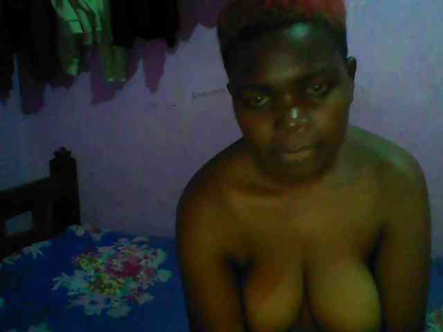Thickblackebony webcam