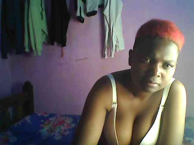 Thickblackebony webcam